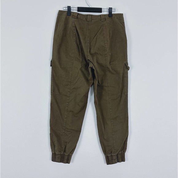 Cinq a Sept Kelly Cargo Crop Skinny Pants in Olive - Picture 4 of 6